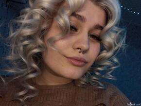 Amber_Monro