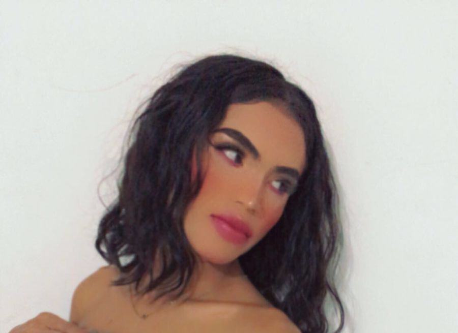 AnaLaurax384
