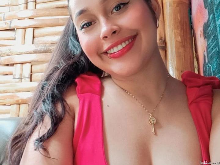 Ariana_Parra