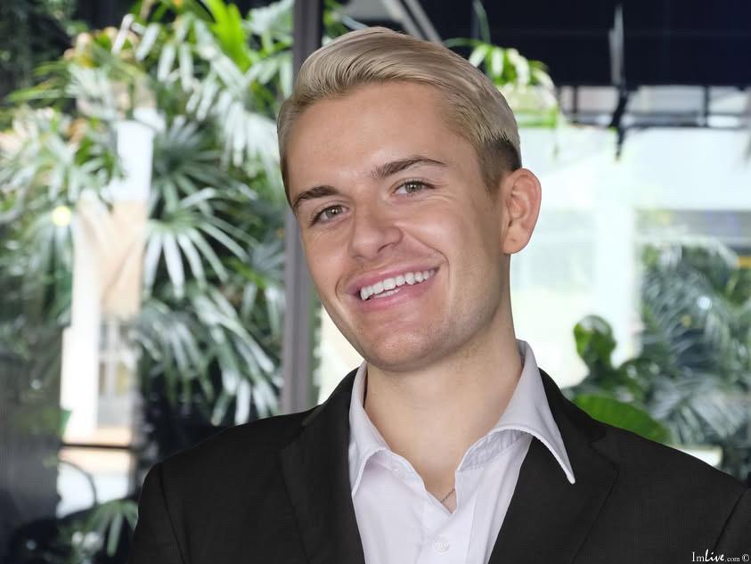 Blondeplayboiii