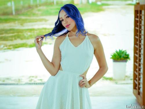 BlueGirlLat