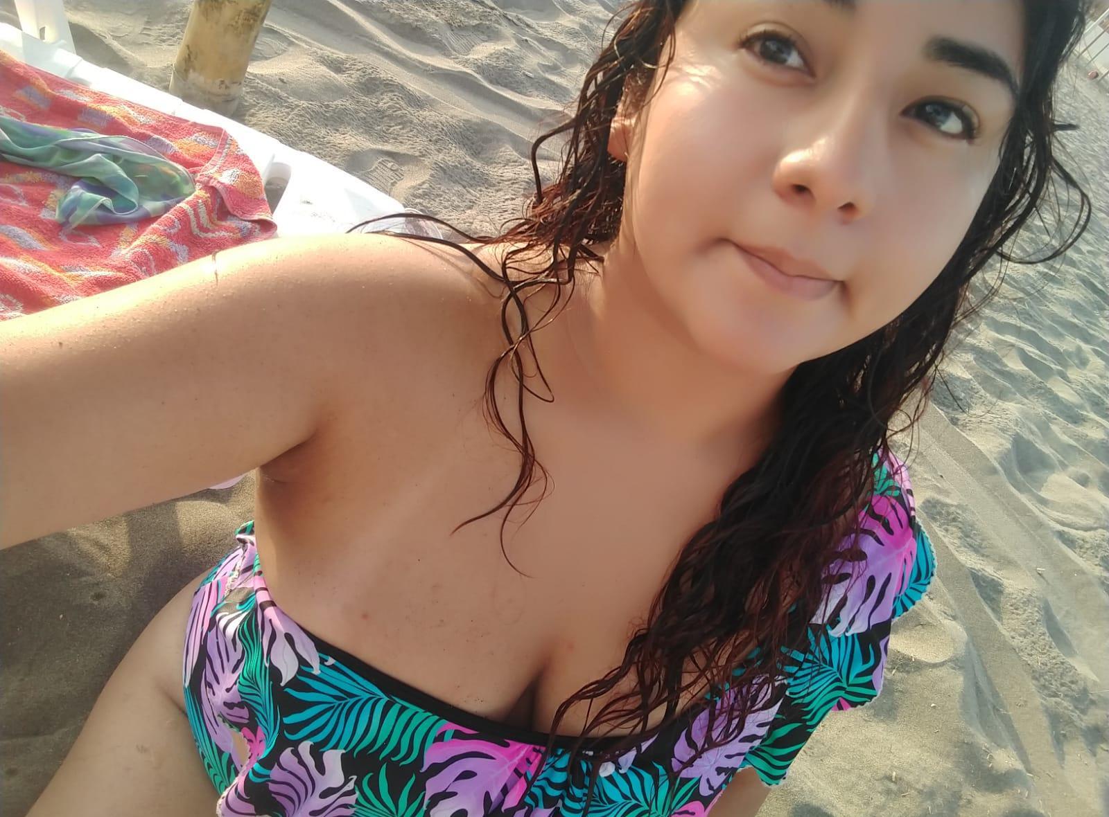 Camila_Pink