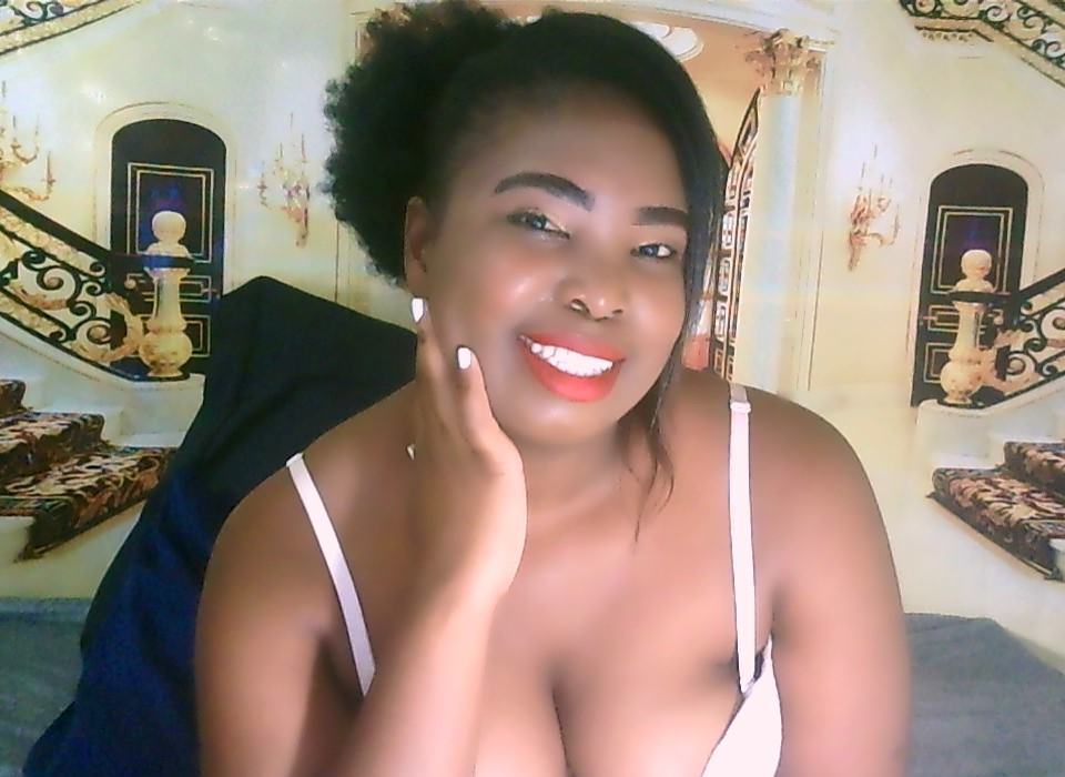 Ebony_Glamour