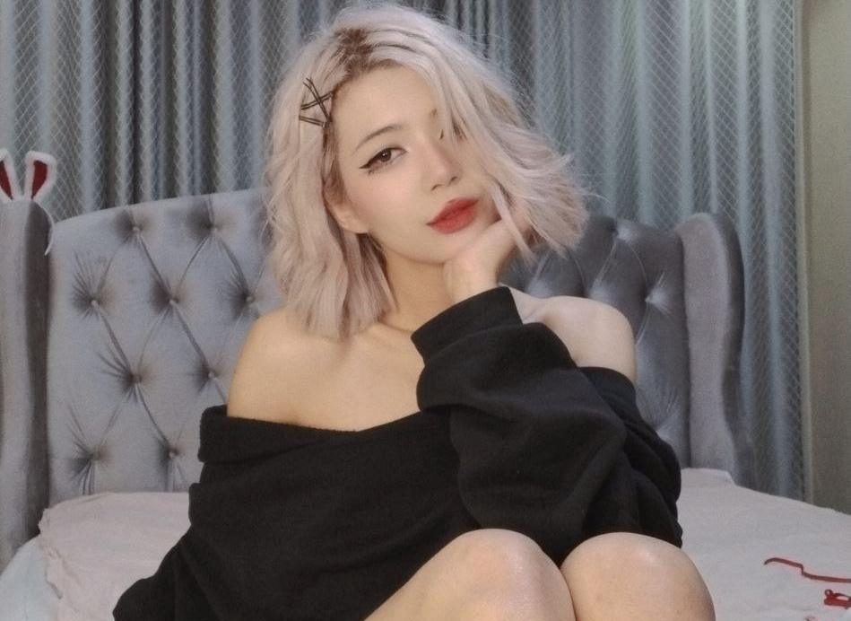 EmiliaGuess3