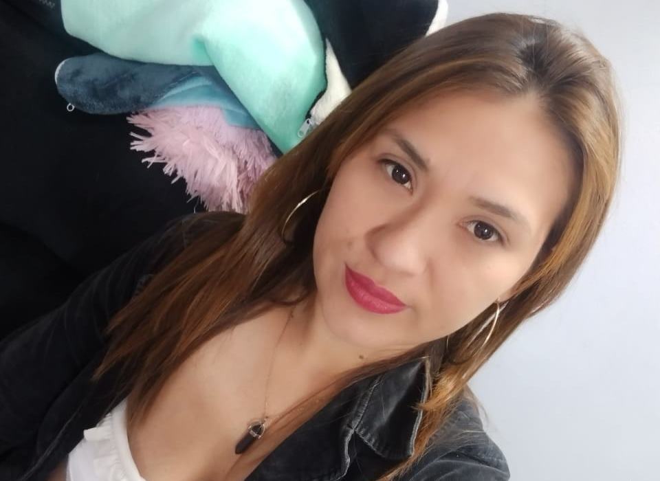 Fryda_Hot