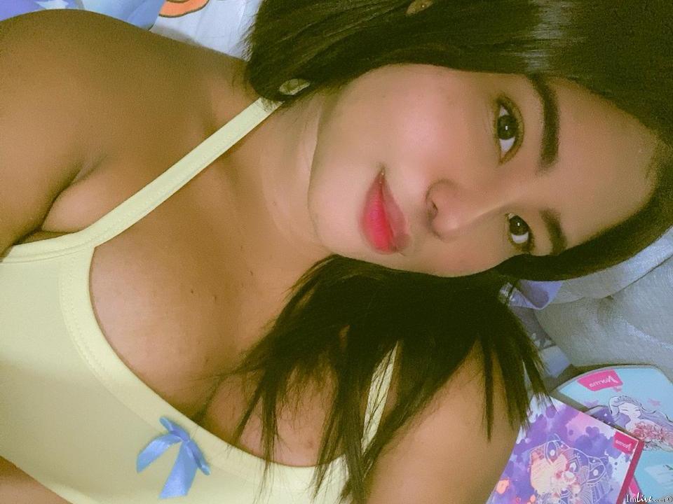 Hot_Leyla