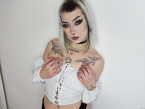 VivianDominant