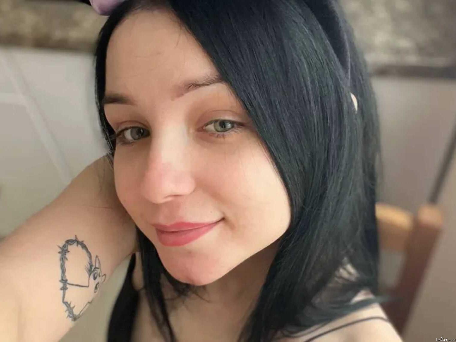 WittyCecily