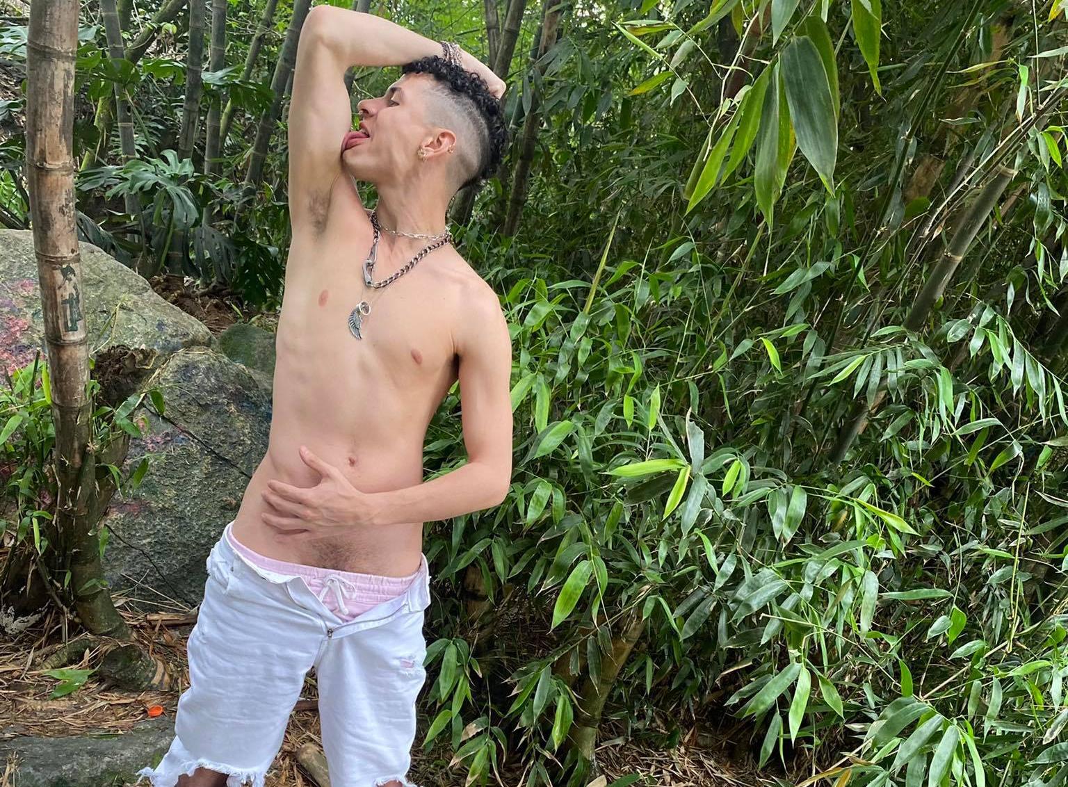 isaacxjhoseVain