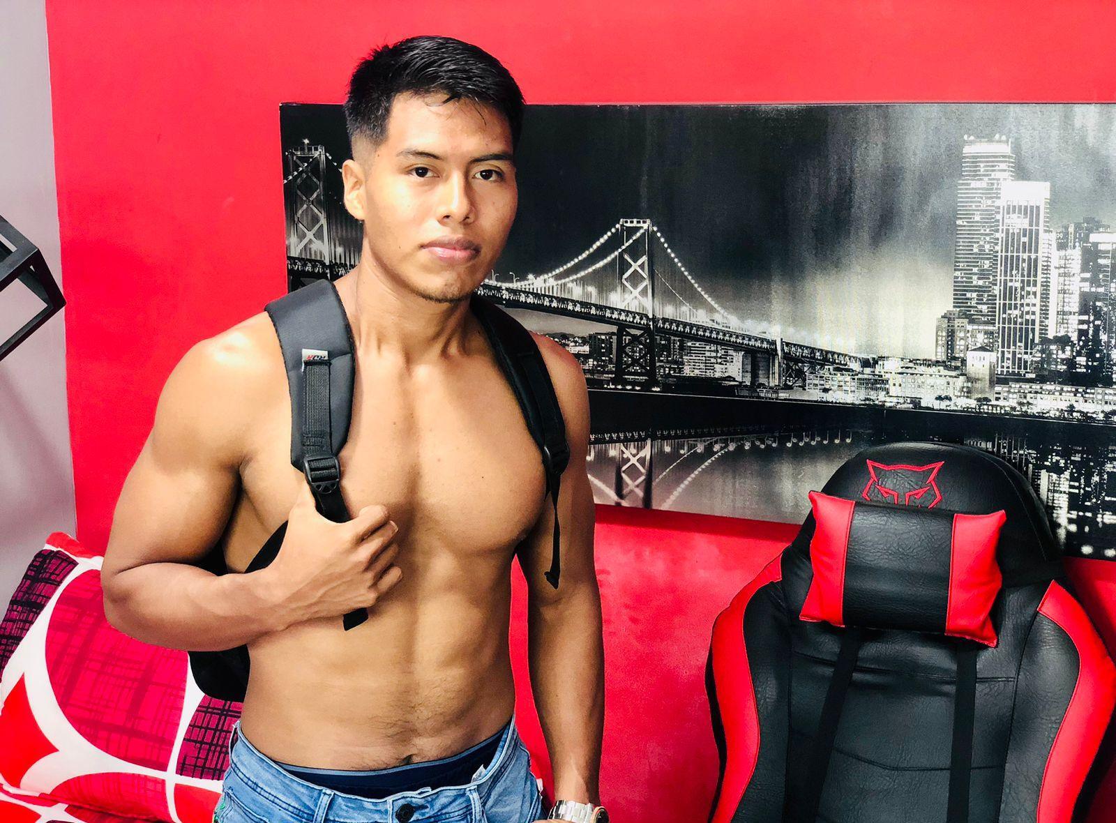 muscle679