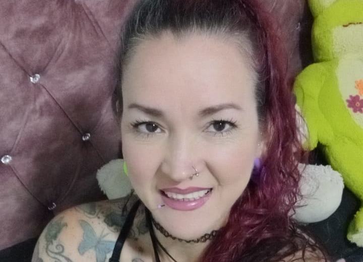 nena_blue